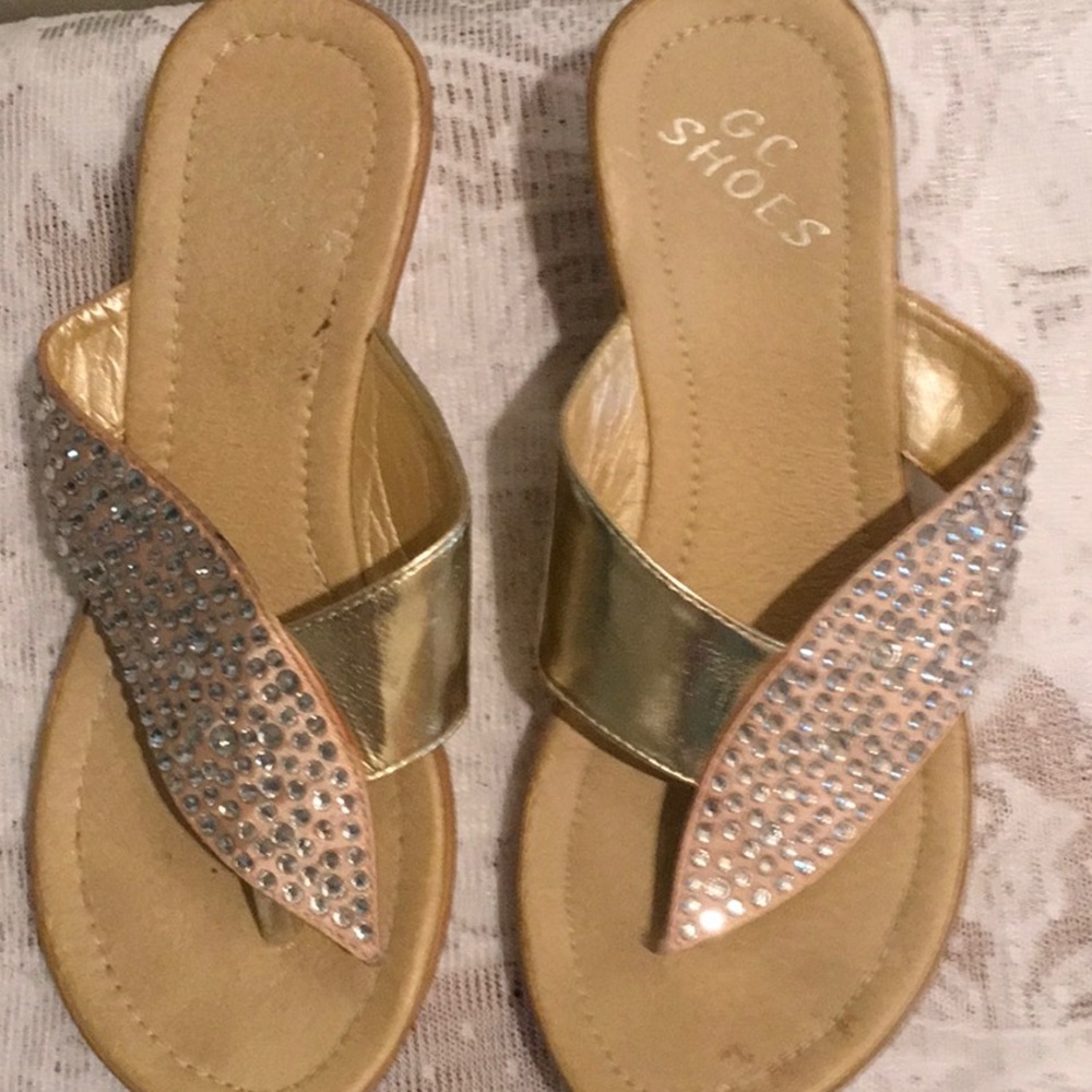 BLING GOLD SANDALS GO W/ANYTHING EUC,SHOES Sz 6.5